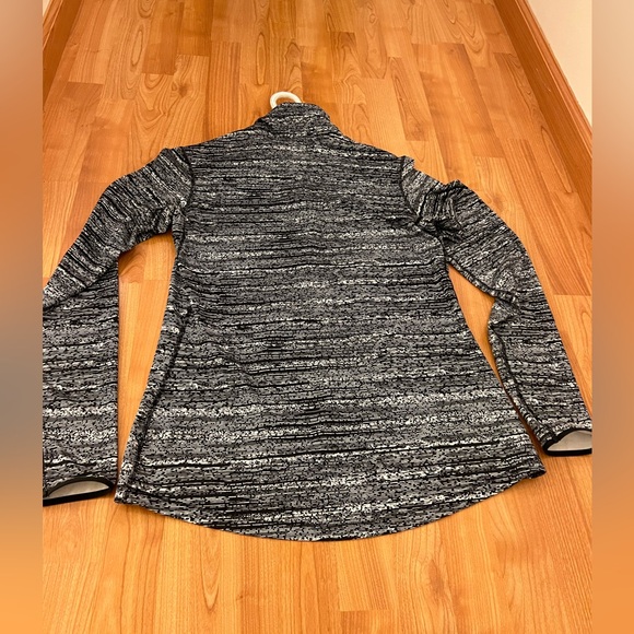 Women's Nike Pro Warm Subtle Print 1/2 Zip - Picture 3 of 3